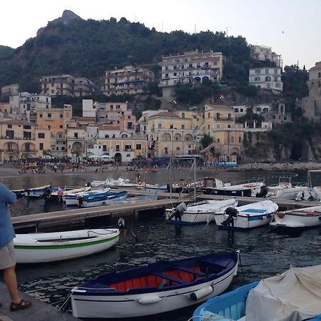 Casa Vacanze Nonna Raffa Амалфи Екстериор снимка